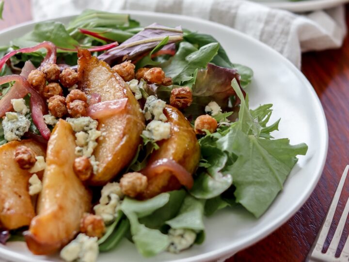 Spiralizer Sweet Potato with Goat Cheese, Caramelized Onion and Pine Nuts -  A Pinch of Healthy