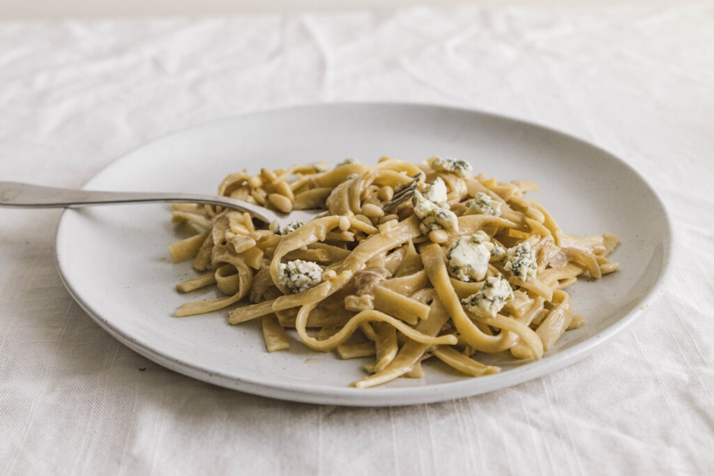 Easy Blue Cheese Pasta Sauce - MAY EIGHTY FIVE