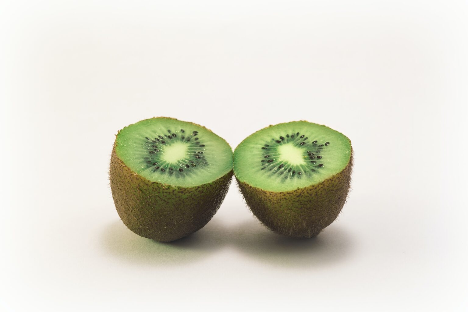 Can You Freeze Kiwi Fruit? Tips and Tricks for Freezing Kiwis MAY