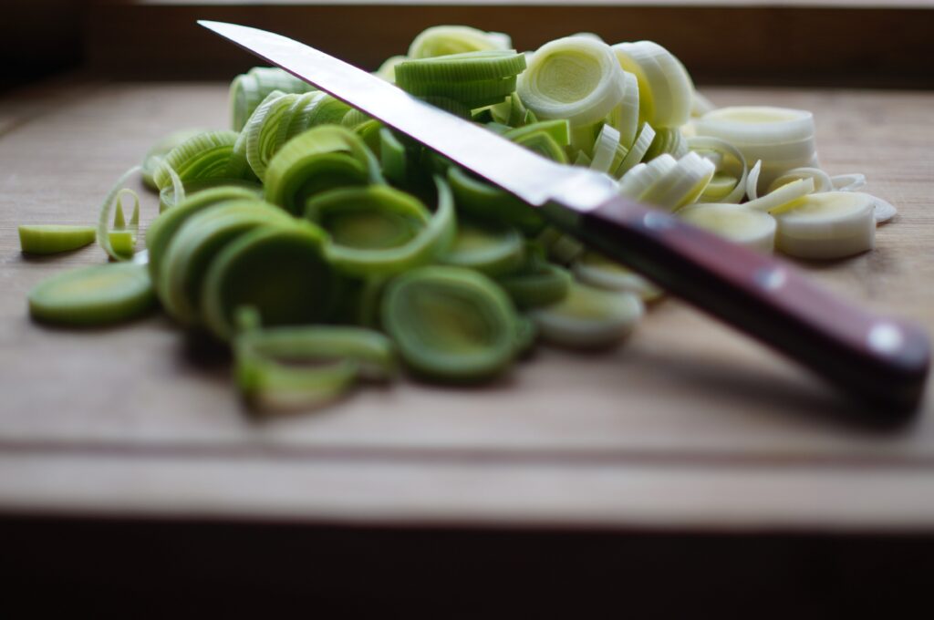 5 Best Substitutes for Leeks - Clean Eating Kitchen