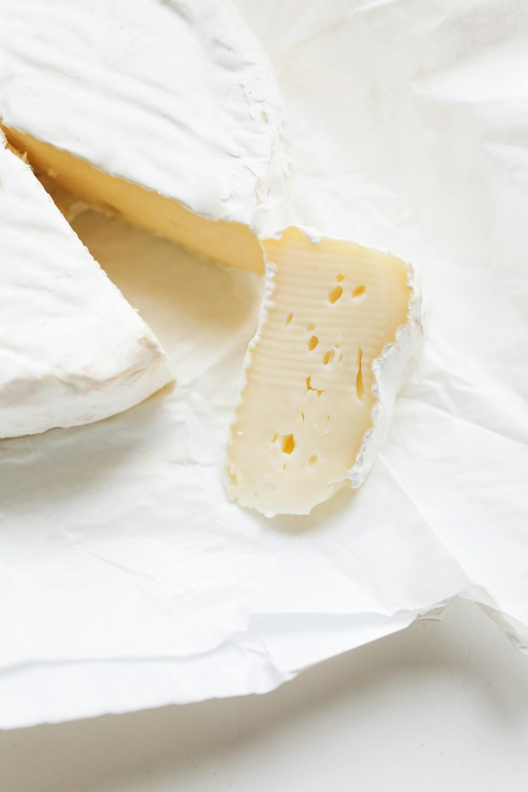 How To Eat Brie Cheese Expert Guide on Ways to Serve MAY EIGHTY FIVE