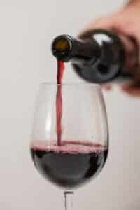 Malbec vs Cabernet Sauvignon: Simple Red Wine Guide - MAY EIGHTY FIVE