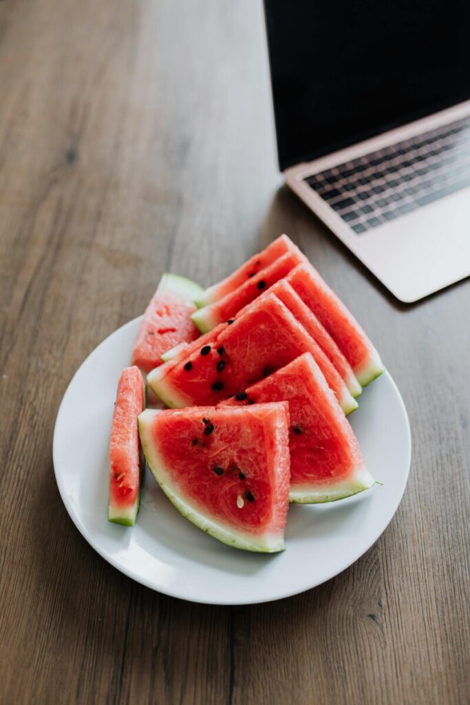 The Best Ways to Tell if a Watermelon Is Ripe - MAY EIGHTY FIVE